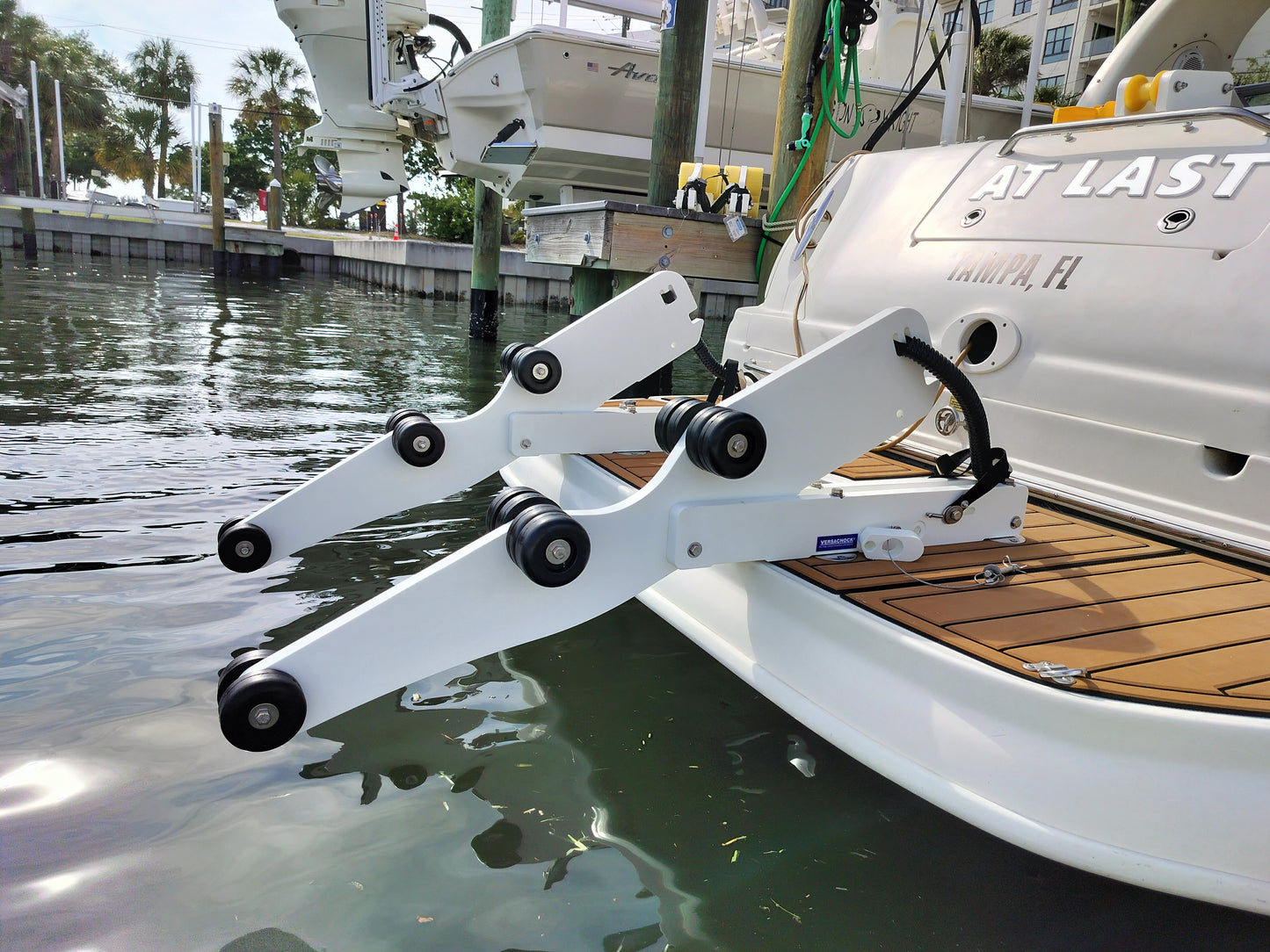 TILTING DAVIT CHOCKS WITH WHEELS (4TH Generation)