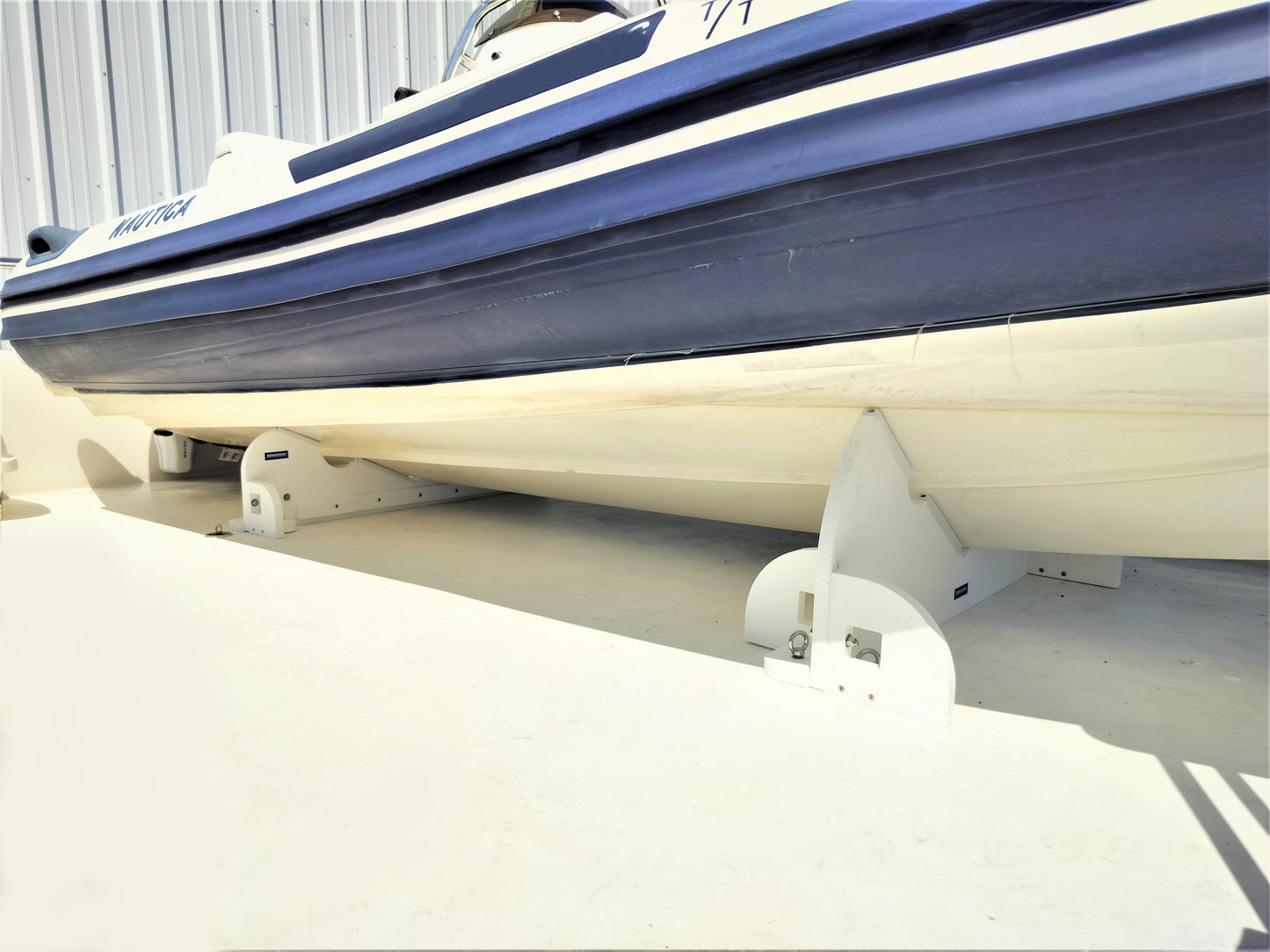 CUSTOM CHOCKS