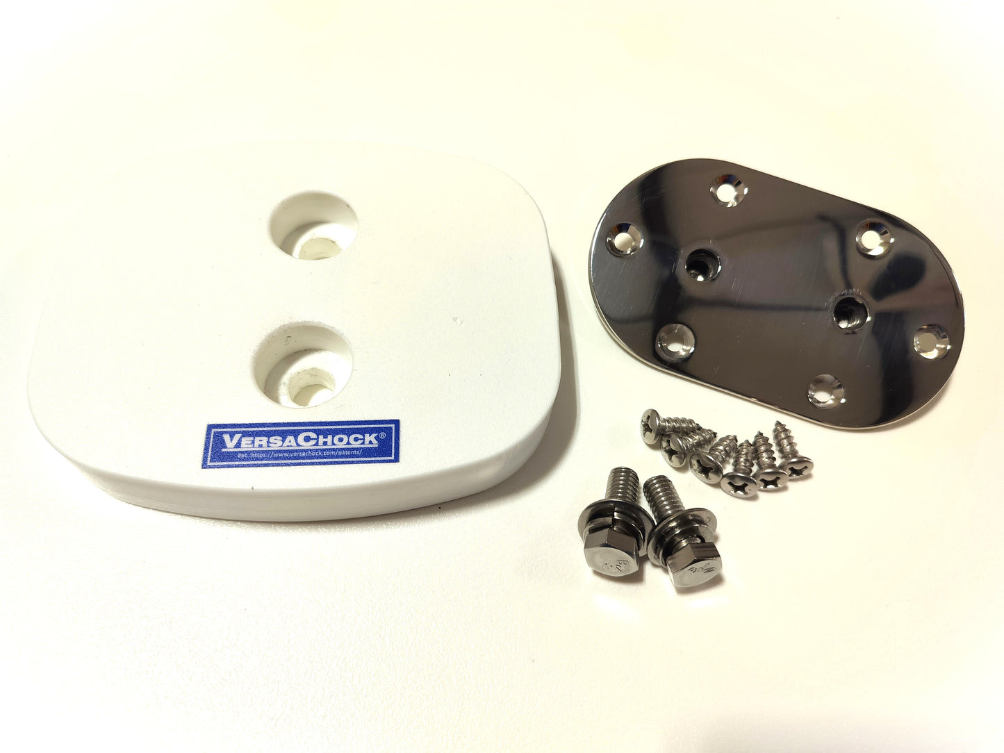 REMOVABLE OUTBOARD SKEG REST PLATE